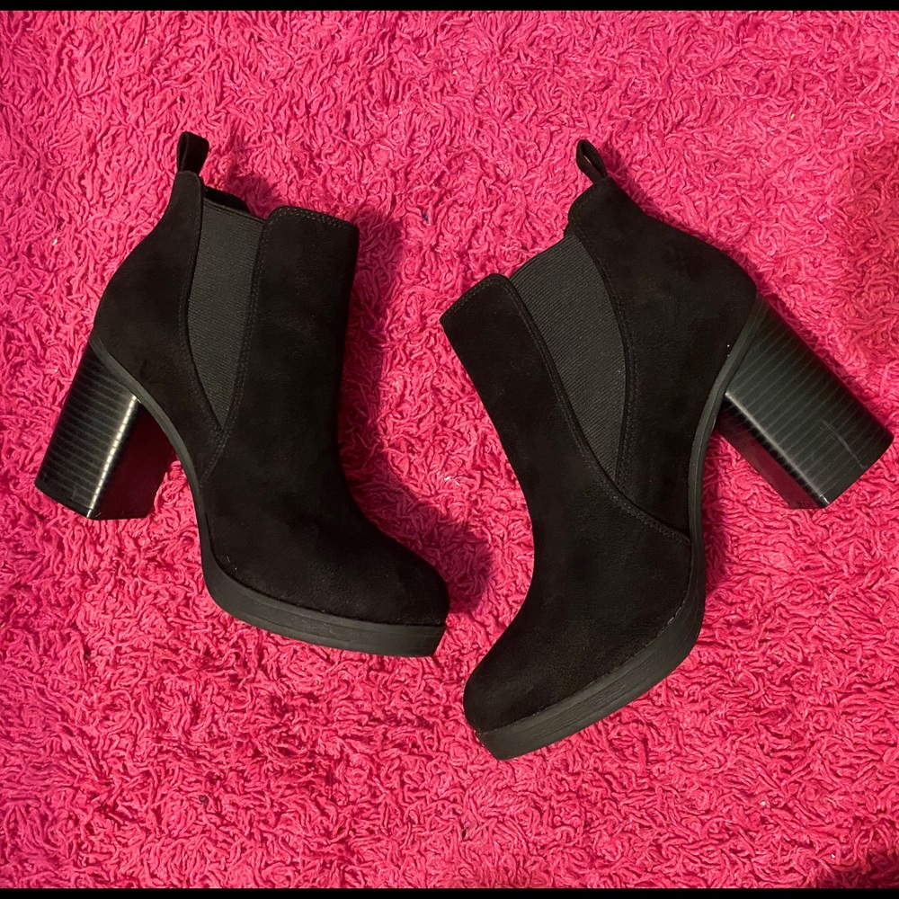 AE Black Heel Boots